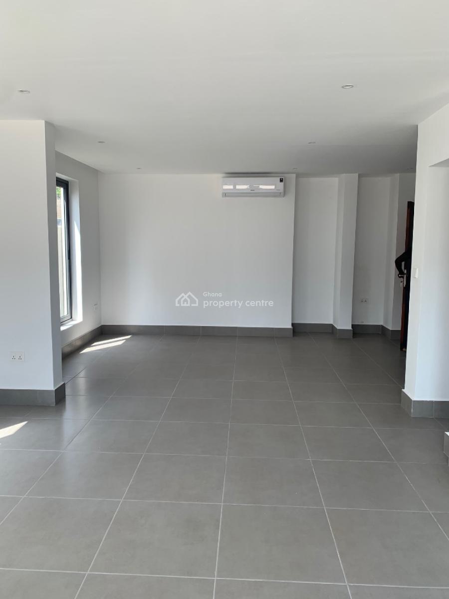 3 Bedroom Townhouse, Giffard Road, Burma Camp, Accra, Townhouse for Sale