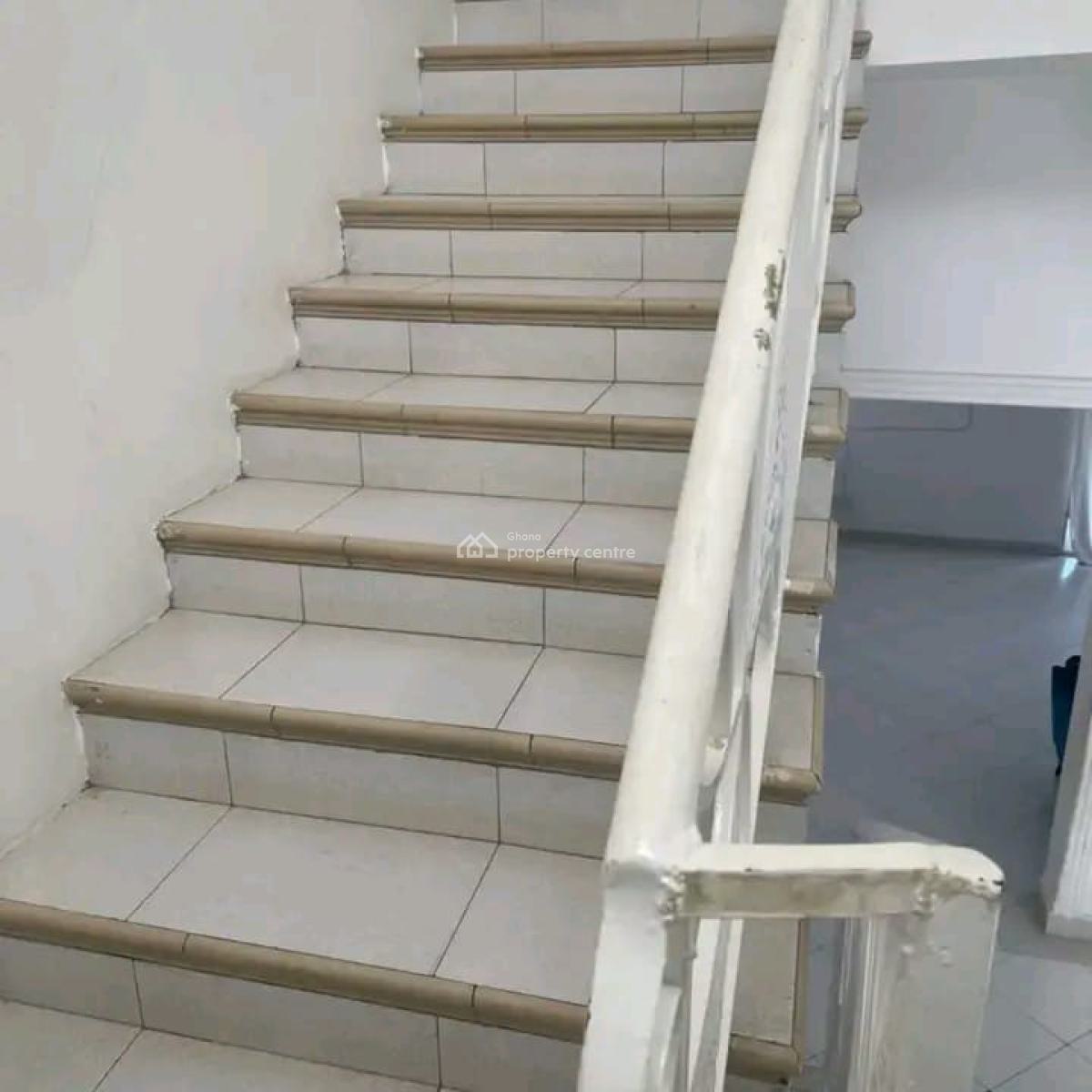 Executive 4-bedroom, East Legon, Accra, House for Rent