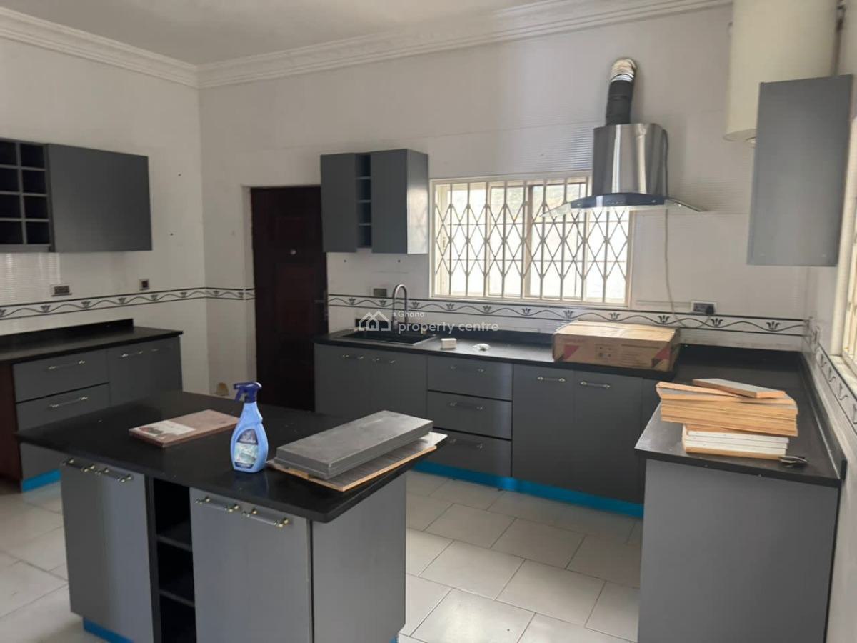 Executive  Gated Community 4-bedroom, Cantonments, Accra, House for Sale