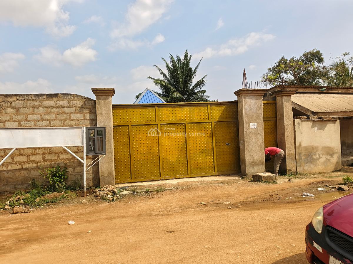 1 Plot of Land Fence Walled, Ashalaja, Ablekuma South, Accra Metropolitan, Accra, Residential Land for Sale