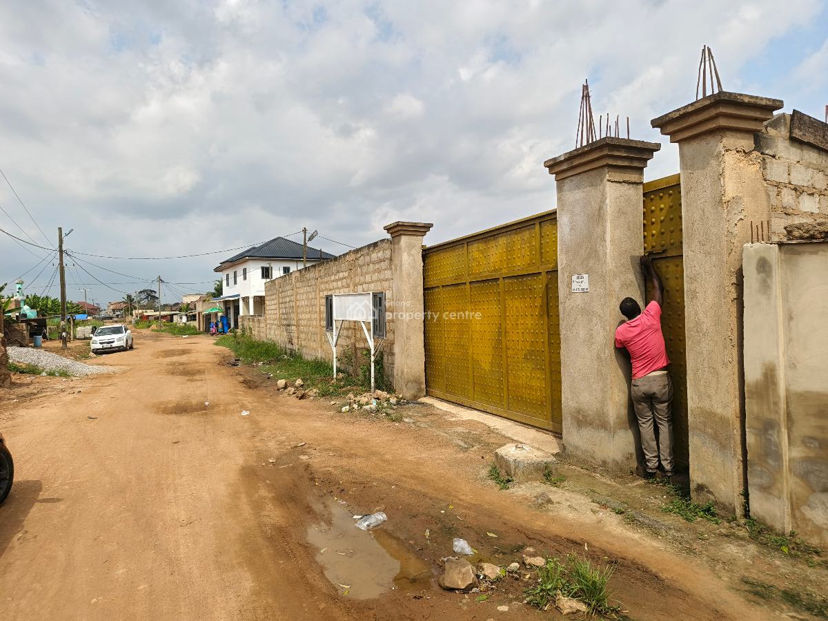 1 Plot of Land Fence Walled, Ashalaja, Ablekuma South, Accra Metropolitan, Accra, Residential Land for Sale