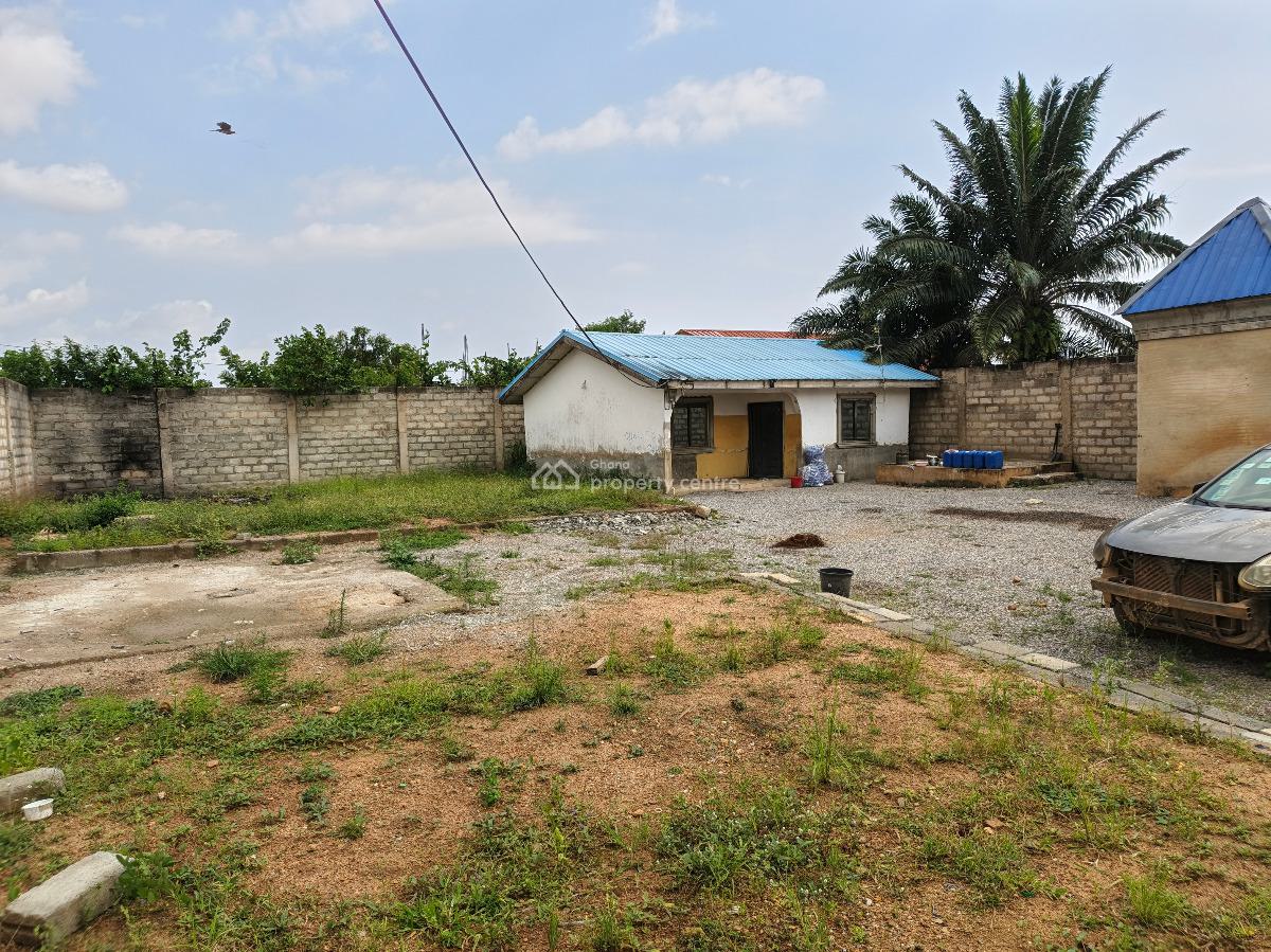 1 Plot of Land Fence Walled, Ashalaja, Ablekuma South, Accra Metropolitan, Accra, Residential Land for Sale
