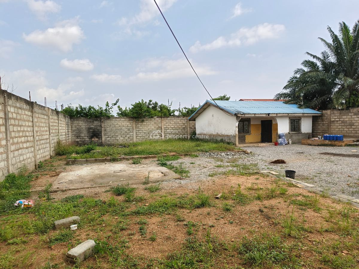 1 Plot of Land Fence Walled, Ashalaja, Ablekuma South, Accra Metropolitan, Accra, Residential Land for Sale