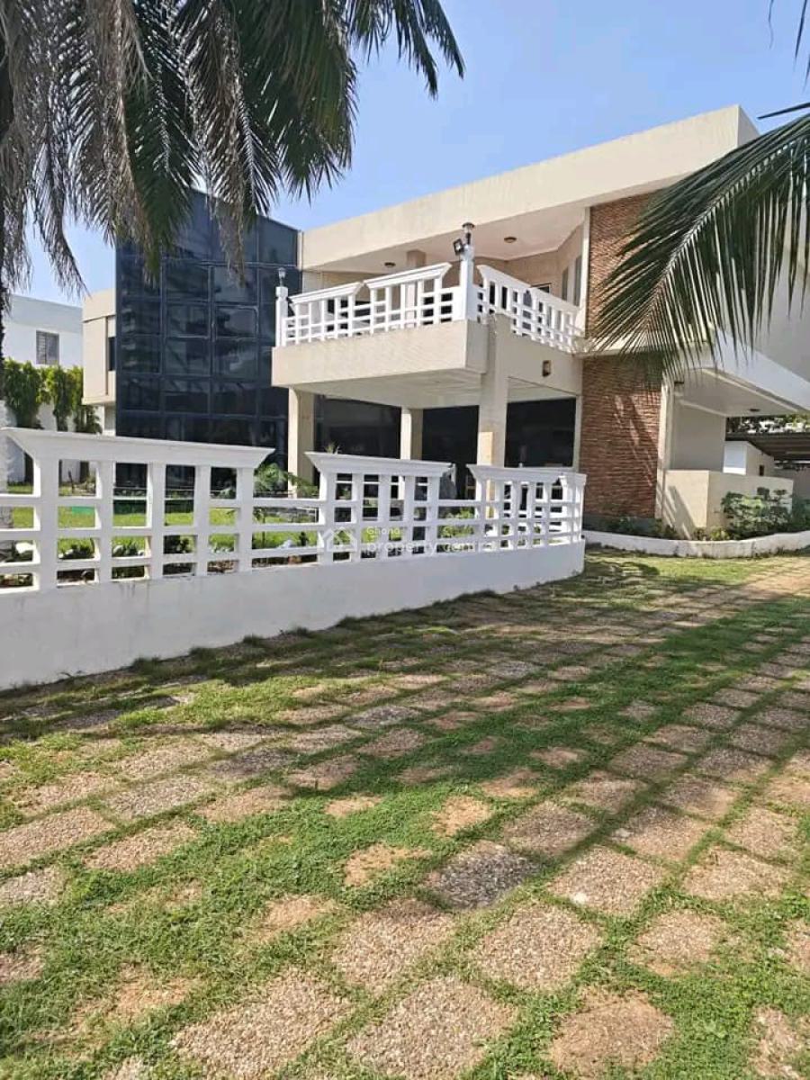 Contemporary 5-bedroom Townhouse, Airport Residential Area, Accra, House for Sale