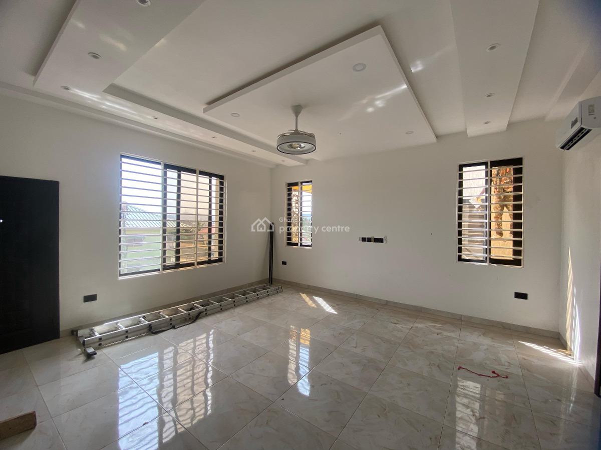 Four Bedroom with Boys Quotes, Focos, Oyarifa, La Nkwantanang Madina Municipal, Accra, Detached Duplex for Sale