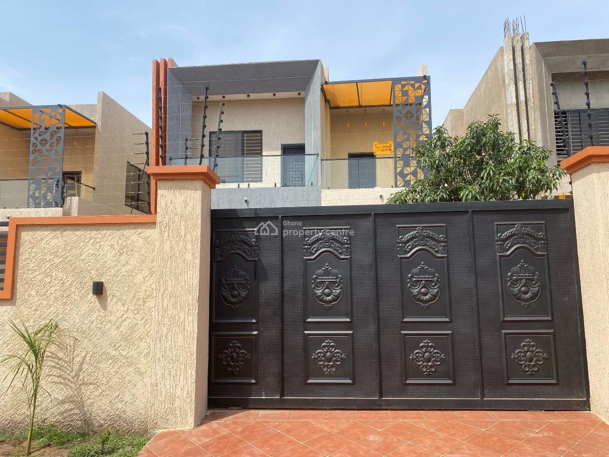 Four Bedroom with Boys Quotes, Focos, Oyarifa, La Nkwantanang Madina Municipal, Accra, Detached Duplex for Sale
