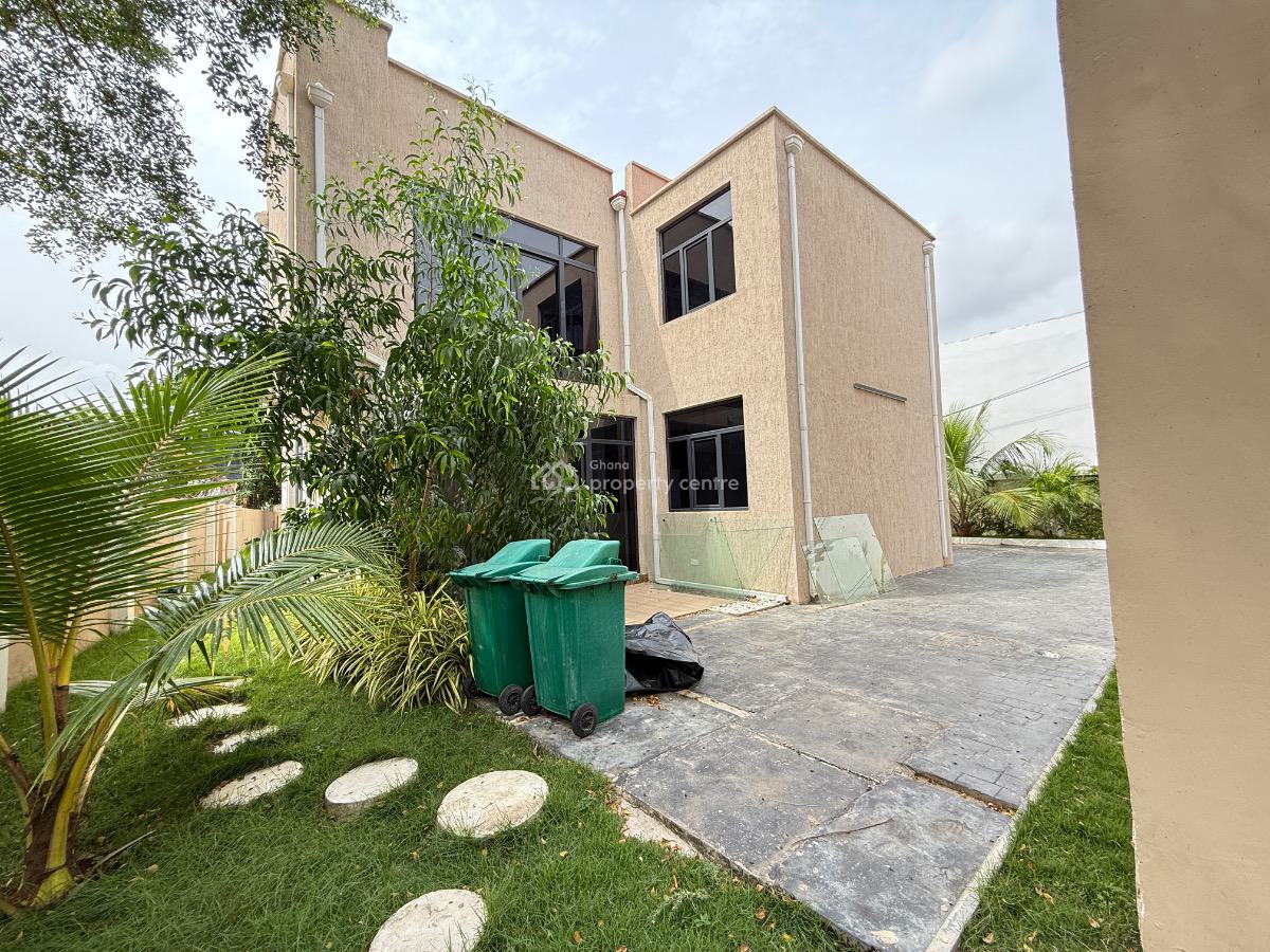 4 Bedroom Townhouse in a Gated Community, North Labone, Cantonments, Accra, Townhouse for Sale