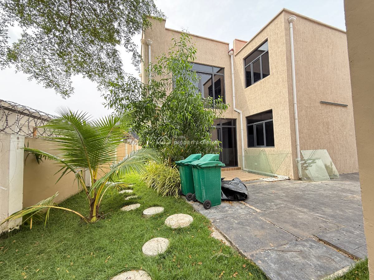 4 Bedroom Townhouse in a Gated Community, North Labone, Cantonments, Accra, Townhouse for Sale