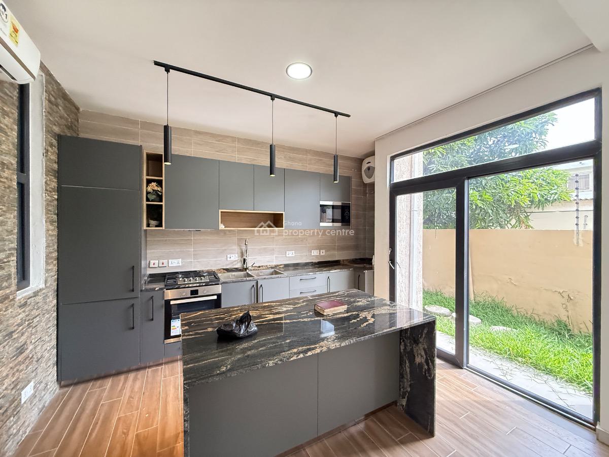 4 Bedroom Townhouse in a Gated Community, North Labone, Cantonments, Accra, Townhouse for Sale