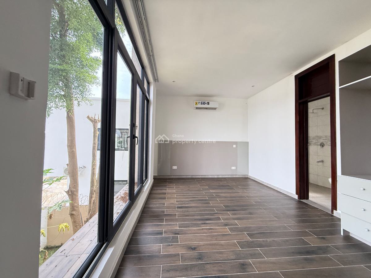 4 Bedroom Townhouse in a Gated Community, North Labone, Cantonments, Accra, Townhouse for Sale