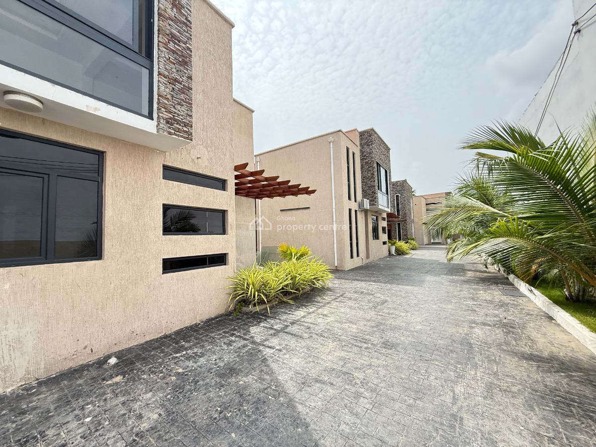 4 Bedroom Townhouse in a Gated Community, North Labone, Cantonments, Accra, Townhouse for Sale