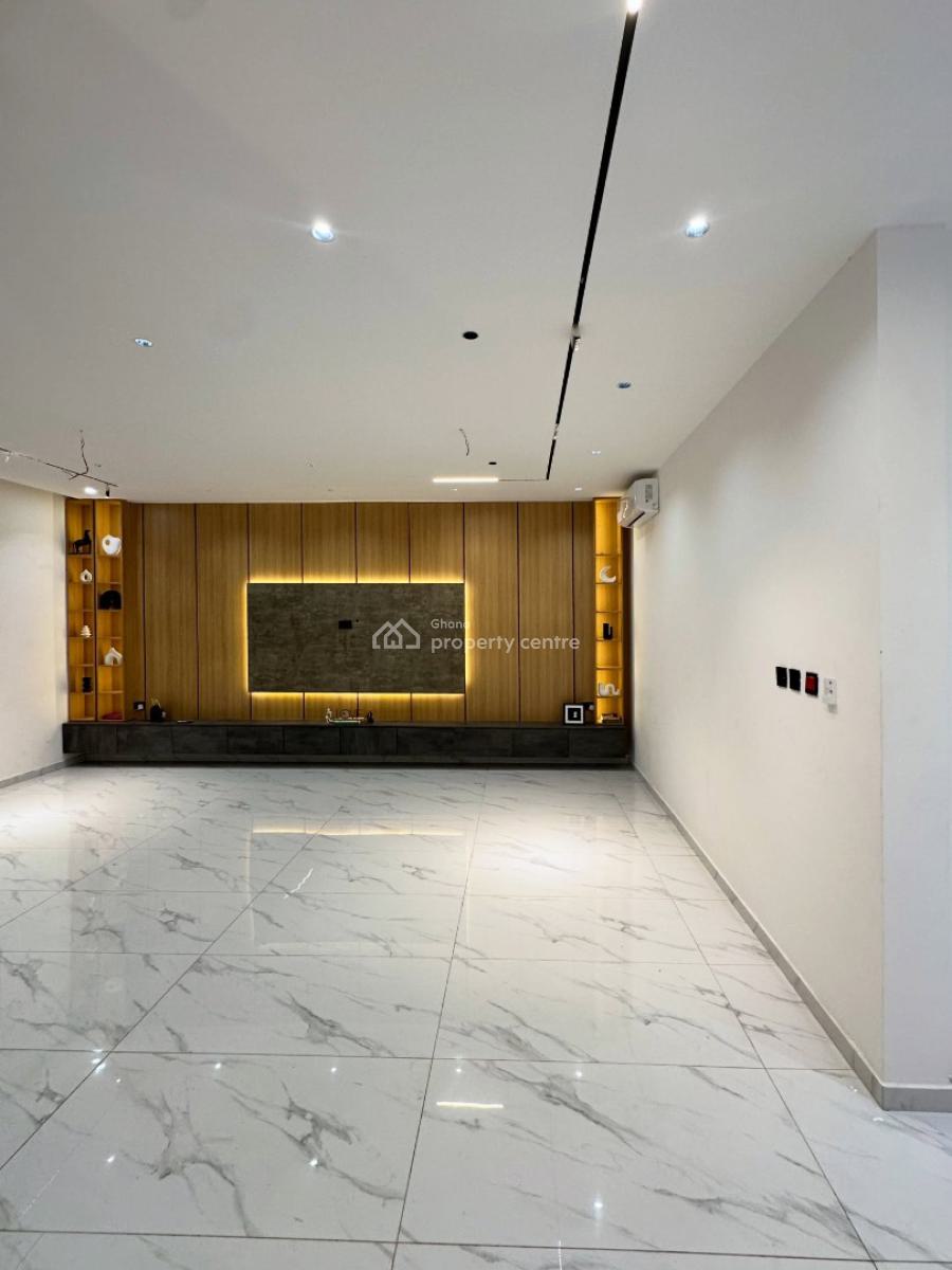 Executive 4 Bedrooms House with 4.5 Bath & Pool, East Legon Hills, East Legon, Accra, House for Sale