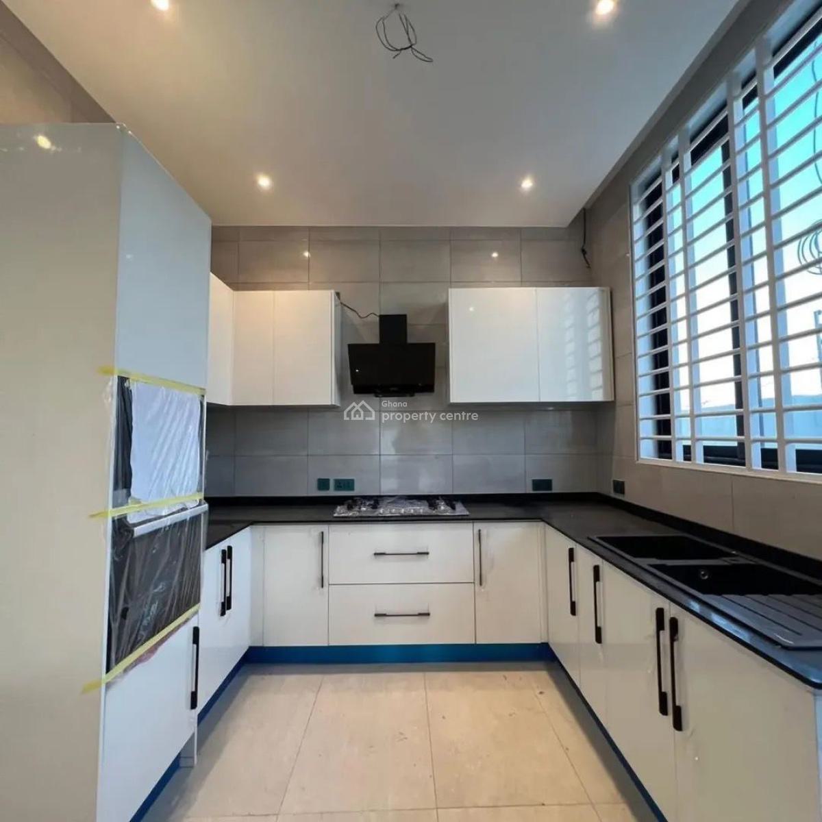 4-bedroom House with Boys Quarters - Ashongman Estate, Ashongman Estate, Ga East Municipal, Accra, Detached Bungalow for Sale