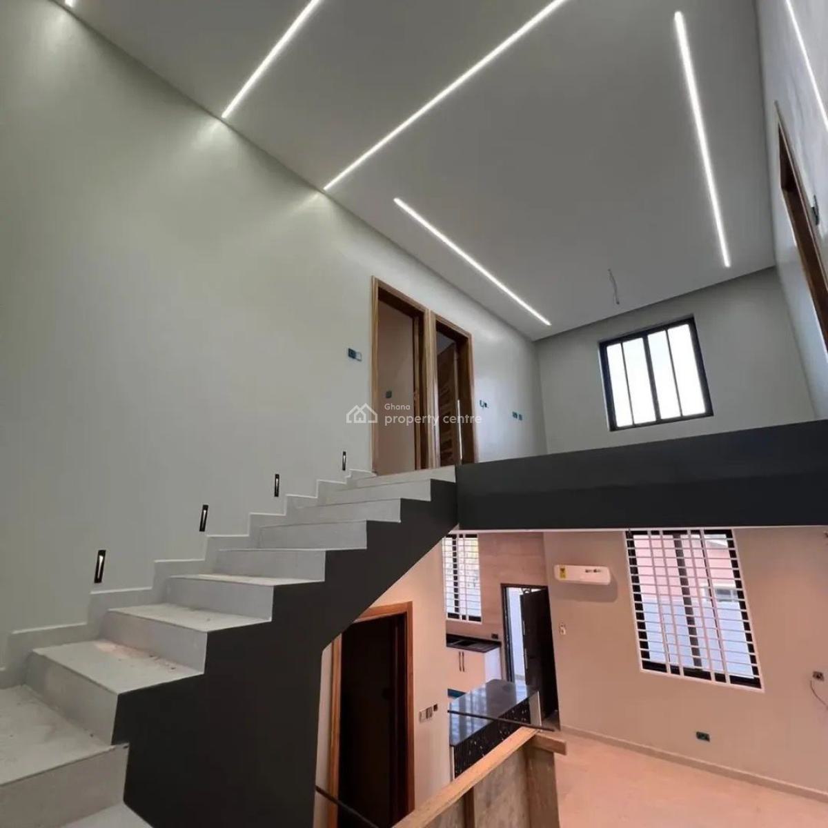 4-bedroom House with Boys Quarters - Ashongman Estate, Ashongman Estate, Ga East Municipal, Accra, Detached Bungalow for Sale