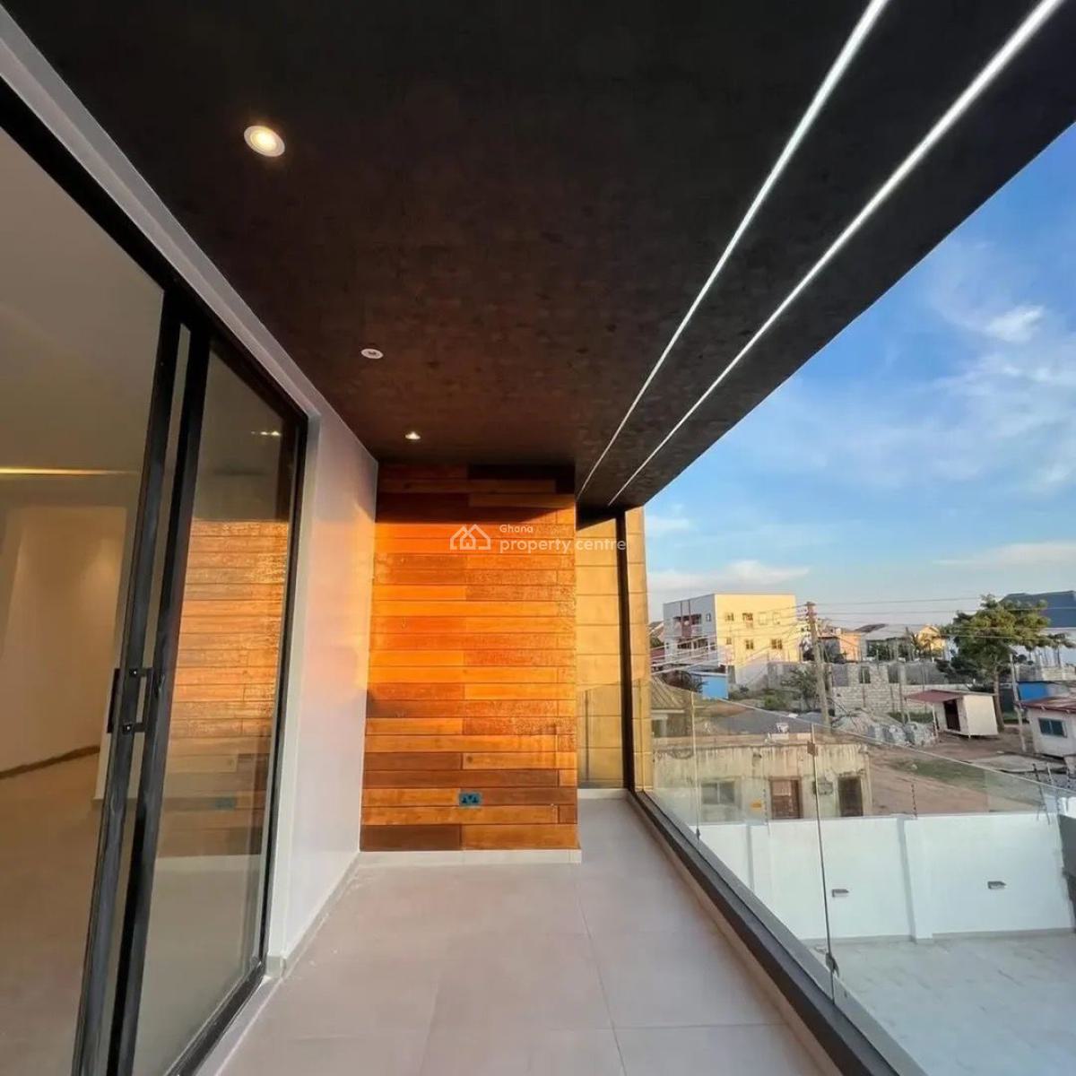 4-bedroom House with Boys Quarters - Ashongman Estate, Ashongman Estate, Ga East Municipal, Accra, Detached Bungalow for Sale