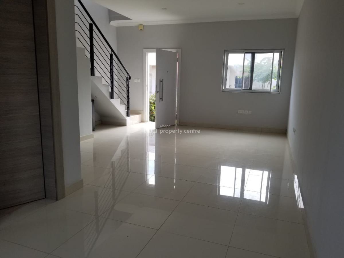 2 Bedroom Semi-furnished Terrace House, The Greens Estate, Community 25, Tema, Accra, Townhouse for Rent