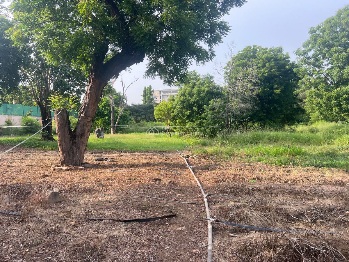 4acred of Land in Cantonments, Cantonments, Cantonments, Accra, Mixed-use Land for Sale