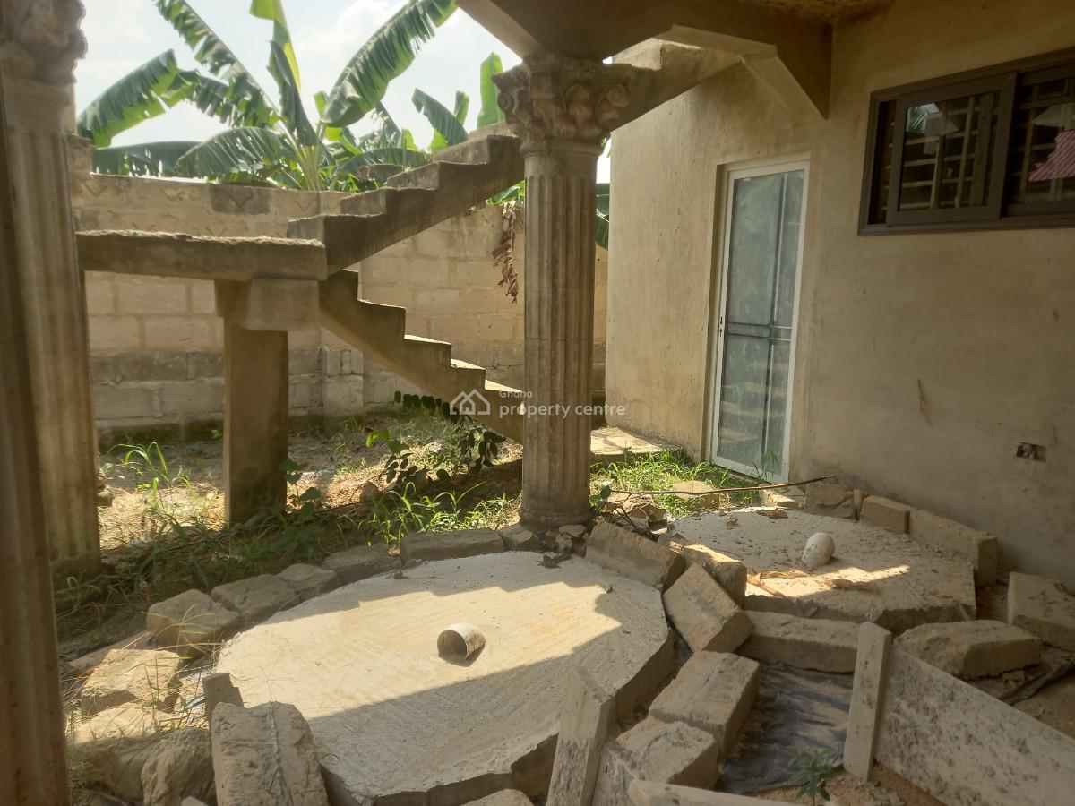 4 Bedrooms, Near  Akom Kodie Buoho, Kumasi Metropolitan, Ashanti, House for Sale