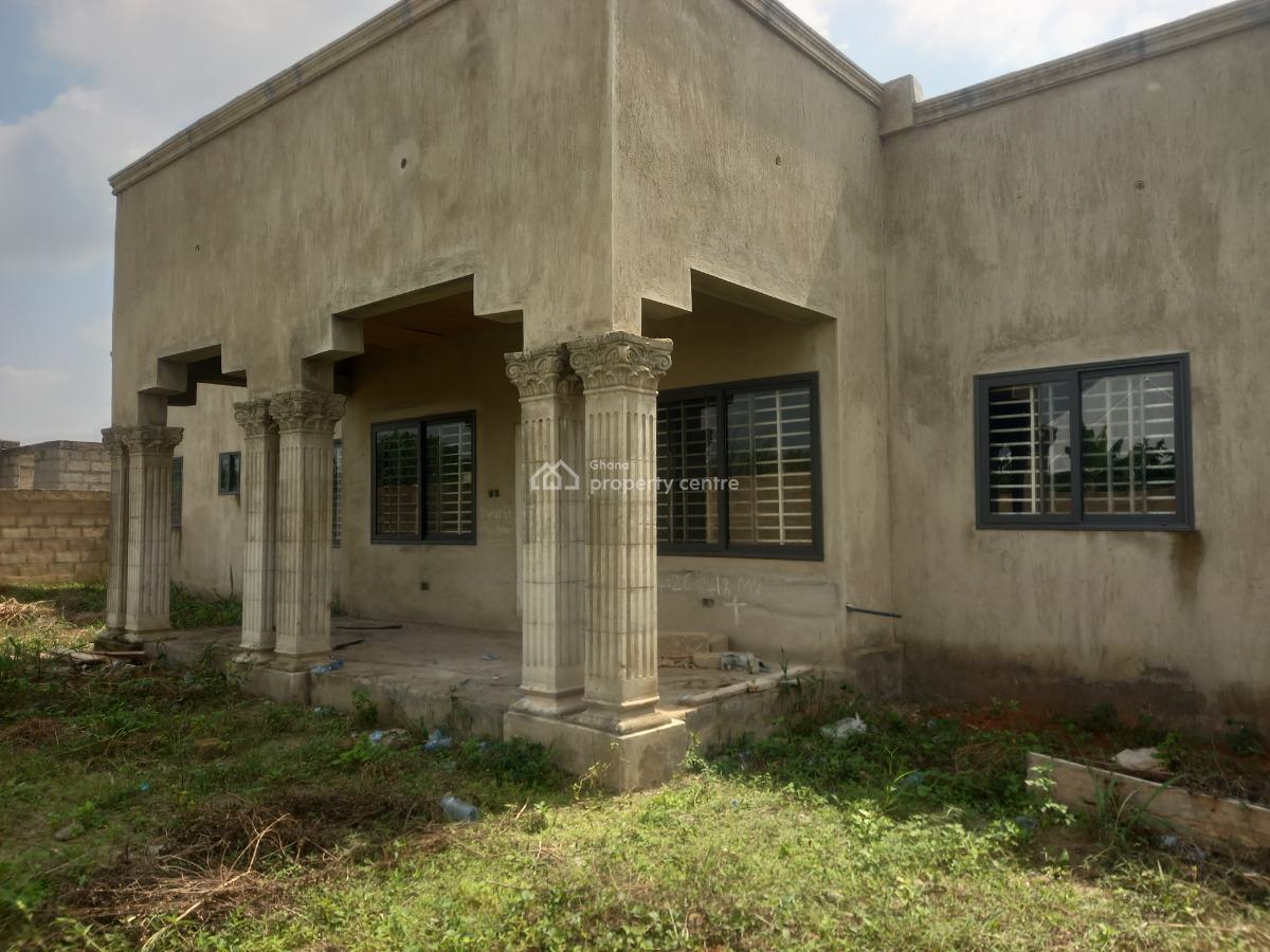4 Bedrooms, Near  Akom Kodie Buoho, Kumasi Metropolitan, Ashanti, House for Sale