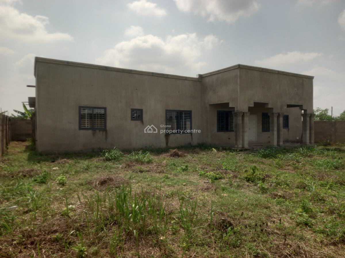 4 Bedrooms, Near  Akom Kodie Buoho, Kumasi Metropolitan, Ashanti, House for Sale