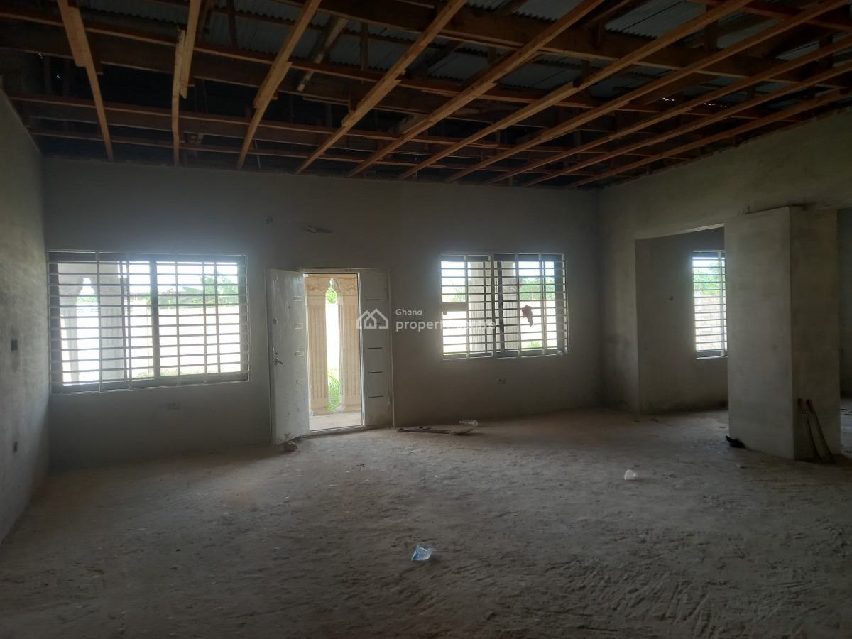 4 Bedrooms, Akom, on Offinso Ahenkro Road., Afigya-kwabre, Ashanti, House for Sale