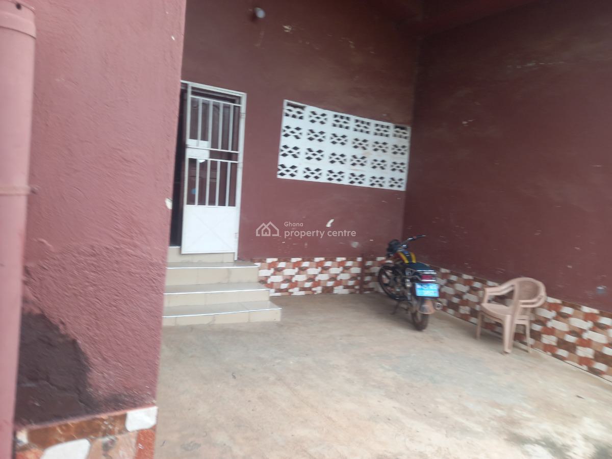 7 Bedrooms, Buoho,  Oa Work Shop Area., Kumasi Metropolitan, Ashanti, House for Sale