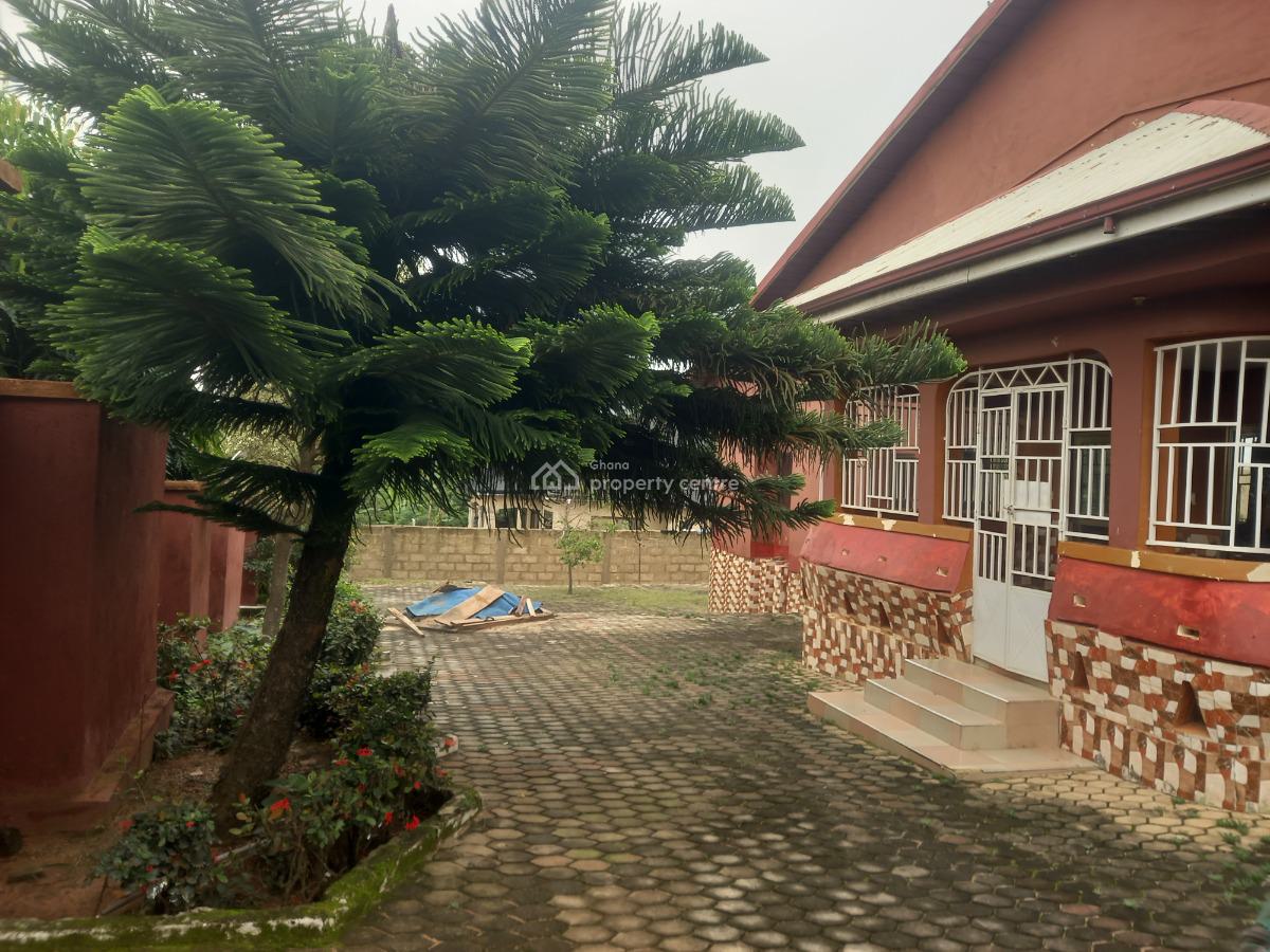7 Bedrooms, Buoho,  Oa Work Shop Area., Kumasi Metropolitan, Ashanti, House for Sale