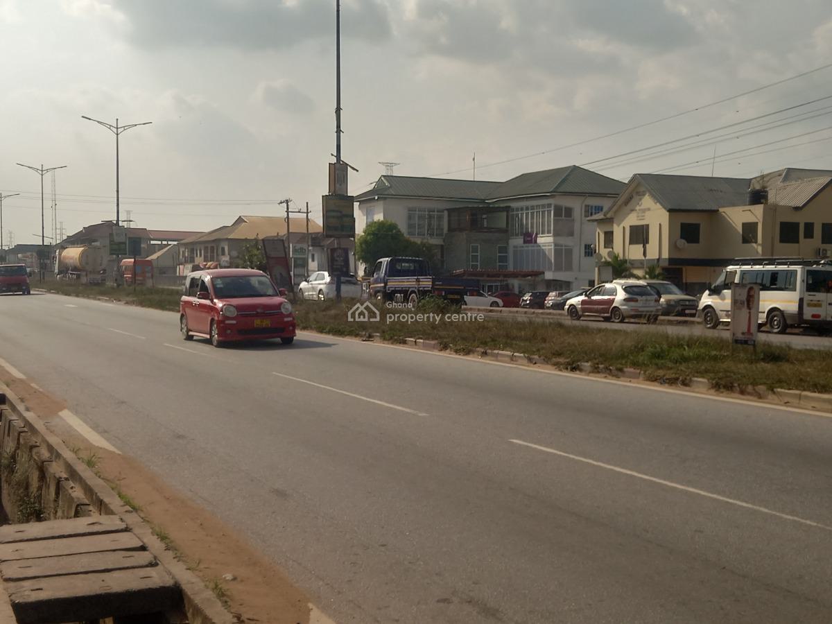 Land / Plot   ( Highway Road Side), Ejisu,  Highway Road Side., Ejisu-juaben Municipal, Ashanti, Land for Sale