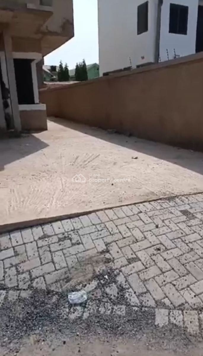 3 Bedroom One Storey in Progress.70% Down,30% After Completion.titled., Spintex, Close to Apsa Bank. Tarred Road. Price Negotiable., Spintex, Accra, Terraced Duplex for Sale