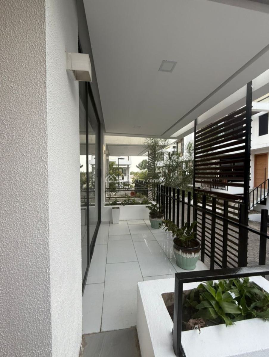 Executive  Semi-furnished 5 Bedroom, Cantonments, Accra, Townhouse for Rent