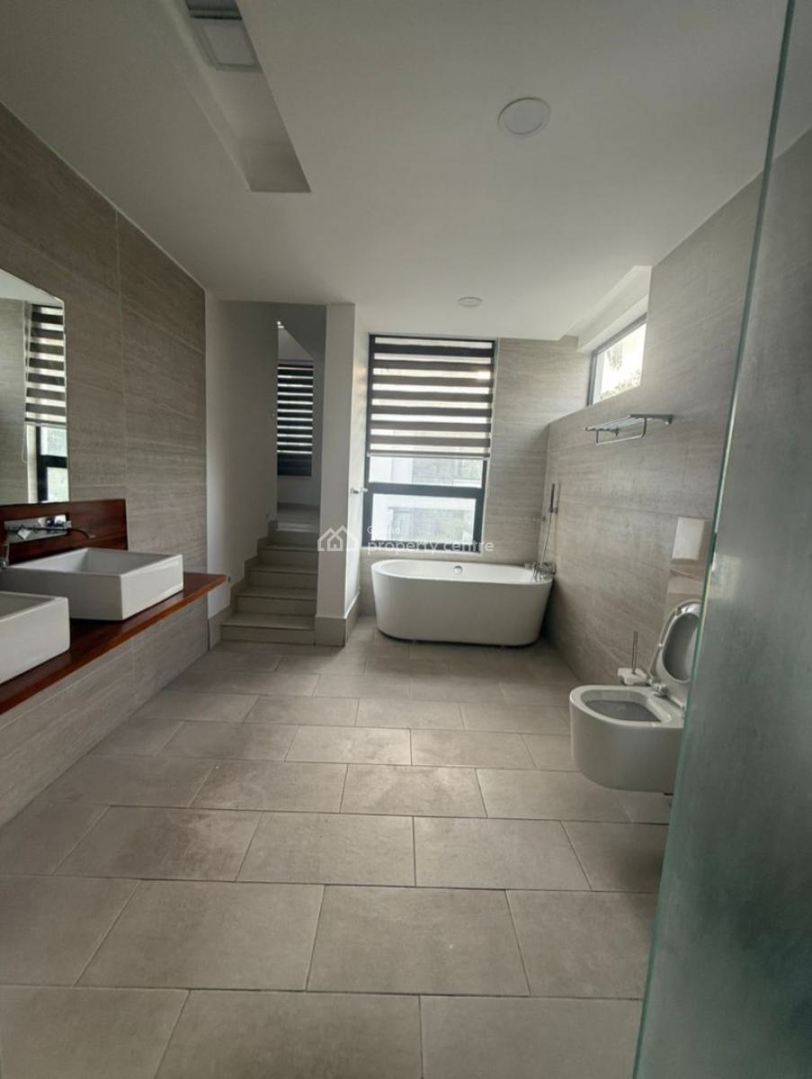 Executive  Semi-furnished 5 Bedroom, Cantonments, Accra, Townhouse for Rent