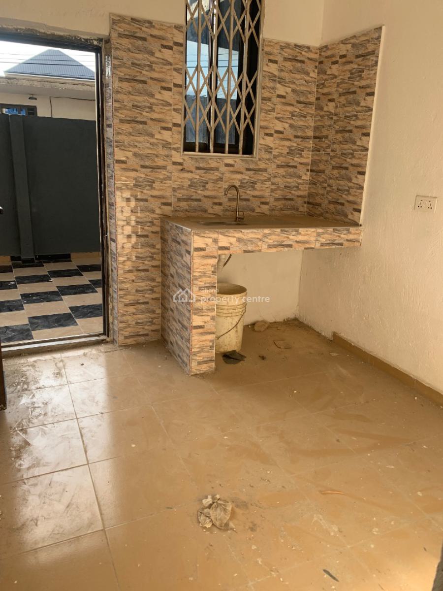 Single Room S/c @ Achimota Isreal, Achimota, Accra, Apartment for Rent