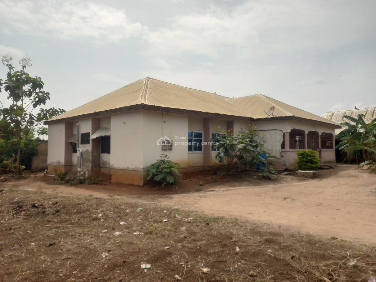 4 Bedrooms, Asonomaso Nkwanta ( Safo). on Pankrono Mampongteng Road., Kumasi Metropolitan, Ashanti, House for Sale
