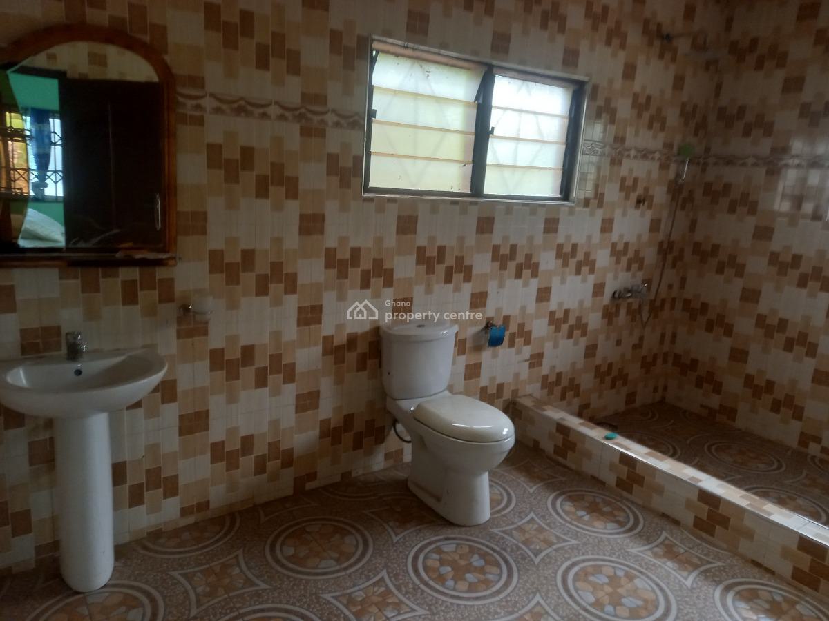 4 Bedrooms, Asonomaso Nkwanta ( Safo). on Pankrono Mampongteng Road., Kumasi Metropolitan, Ashanti, House for Sale