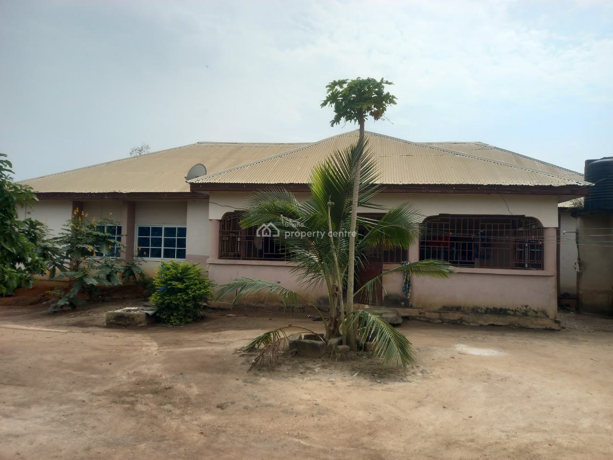 4 Bedrooms, Asonomaso Nkwanta ( Safo). on Pankrono Mampongteng Road., Kumasi Metropolitan, Ashanti, House for Sale