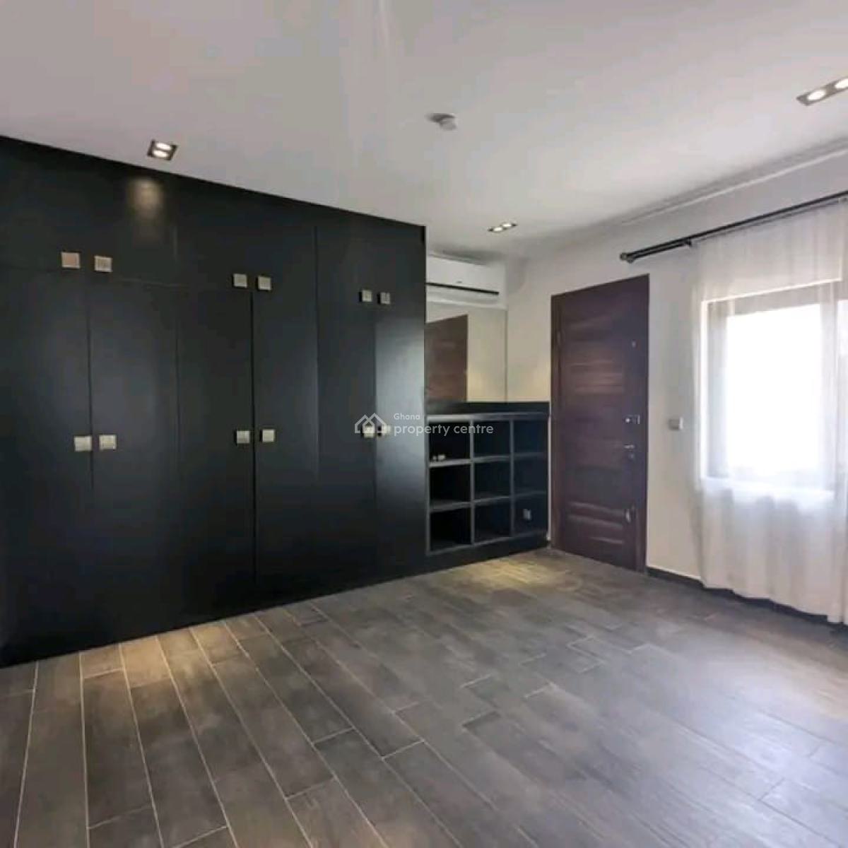 Executive 5-bedroom House @ East Airport, East Airport, Airport Residential Area, Accra, Detached Duplex for Rent