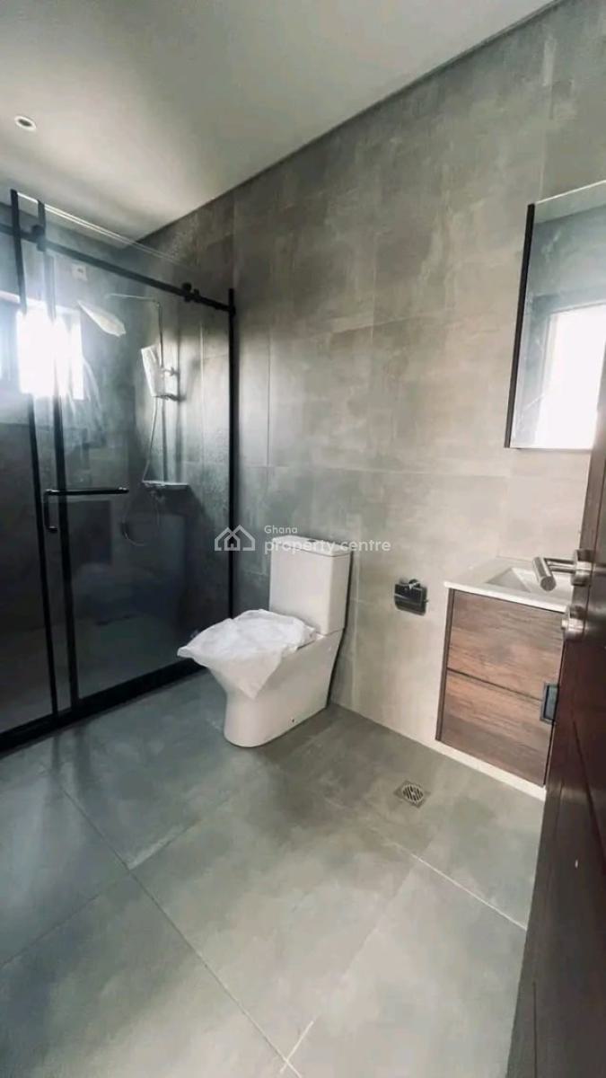 Executive 2-bedroom Apartment @ Dzorwulu, Dzorwulu, Accra, Apartment for Sale