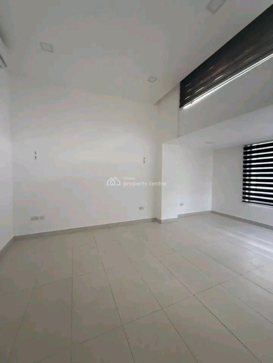 Luxurious 4-bedroom Townhouse+bq@  Cantonment, Cantonments, Accra, House for Rent