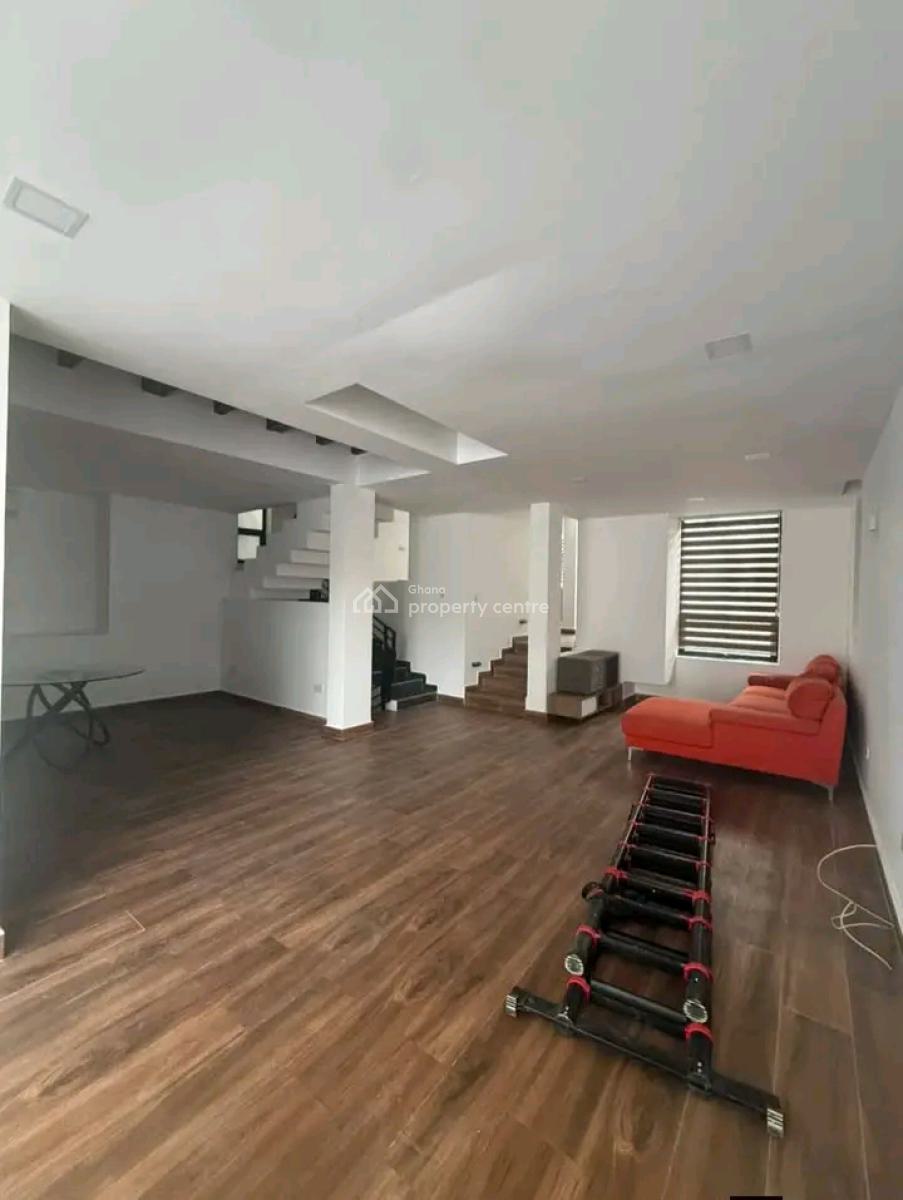 Luxurious 4-bedroom Townhouse+bq@  Cantonment, Cantonments, Accra, House for Rent