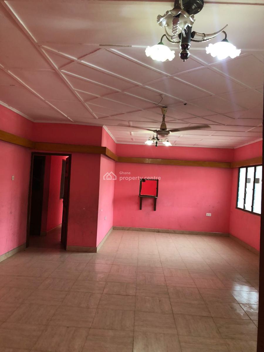 3 Bedroom House Plus 2 Stores, Kasoa Obom Road, Awutu-senya East, Central Region, House for Sale