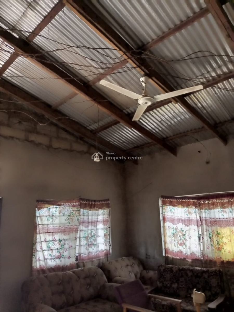 *roofed 3brm House @ Ablekuma Manhean*, Manhean Junction, Accra Metropolitan, Accra, House for Sale