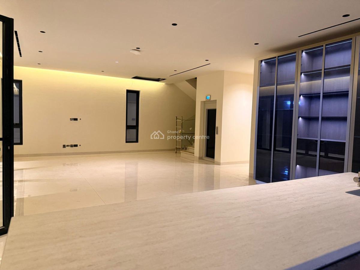 Executive Newly Built Standalone 4 Bedrooms, Cantonments, Accra, House for Rent