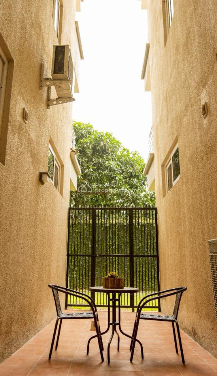 Furnished 1 Bedroom Apartment with Swimming Pool and Gym, Cantonments, Accra, Mini Flat for Rent