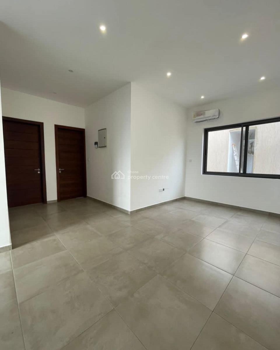 4 Bedroom House with a Boys Quarters at Spintex, Spintex Comm. 18, Accra Metropolitan, Accra, House for Sale