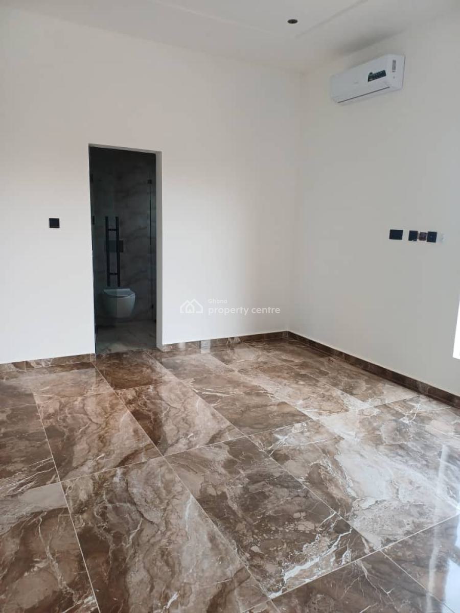 Executive 4-bedroom Townhouse, Acp, Kwabenya, Ga East Municipal, Accra, House for Sale