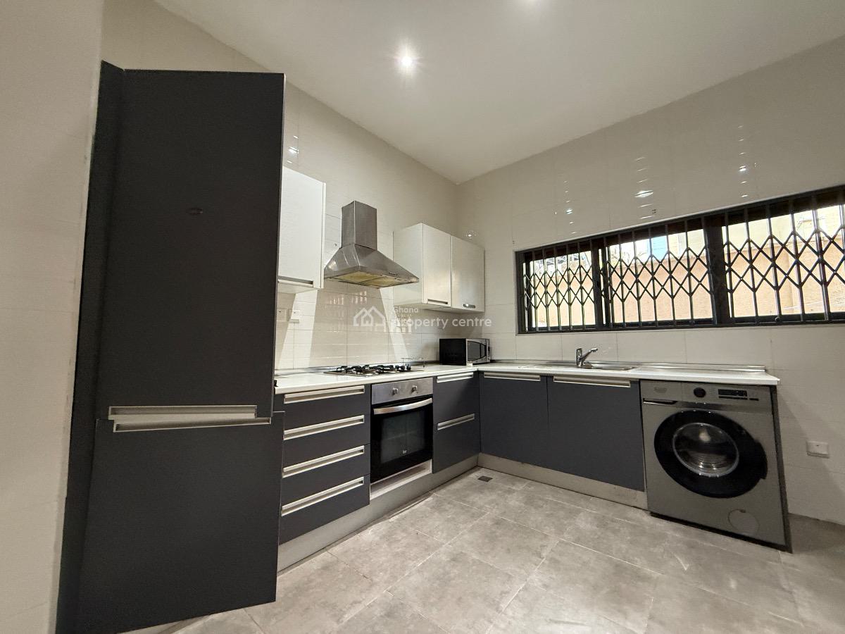 Furnished 3 Bedroom with Staff Quarters in a Gated Community with Pool, East Legon, Accra, Townhouse for Rent