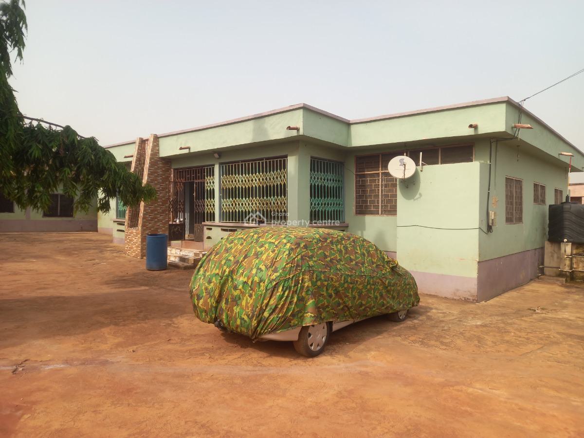 5 Bedrooms  ( Plot Size 180*120), Tafo Ahenbrono., Kumasi Metropolitan, Ashanti, House for Sale