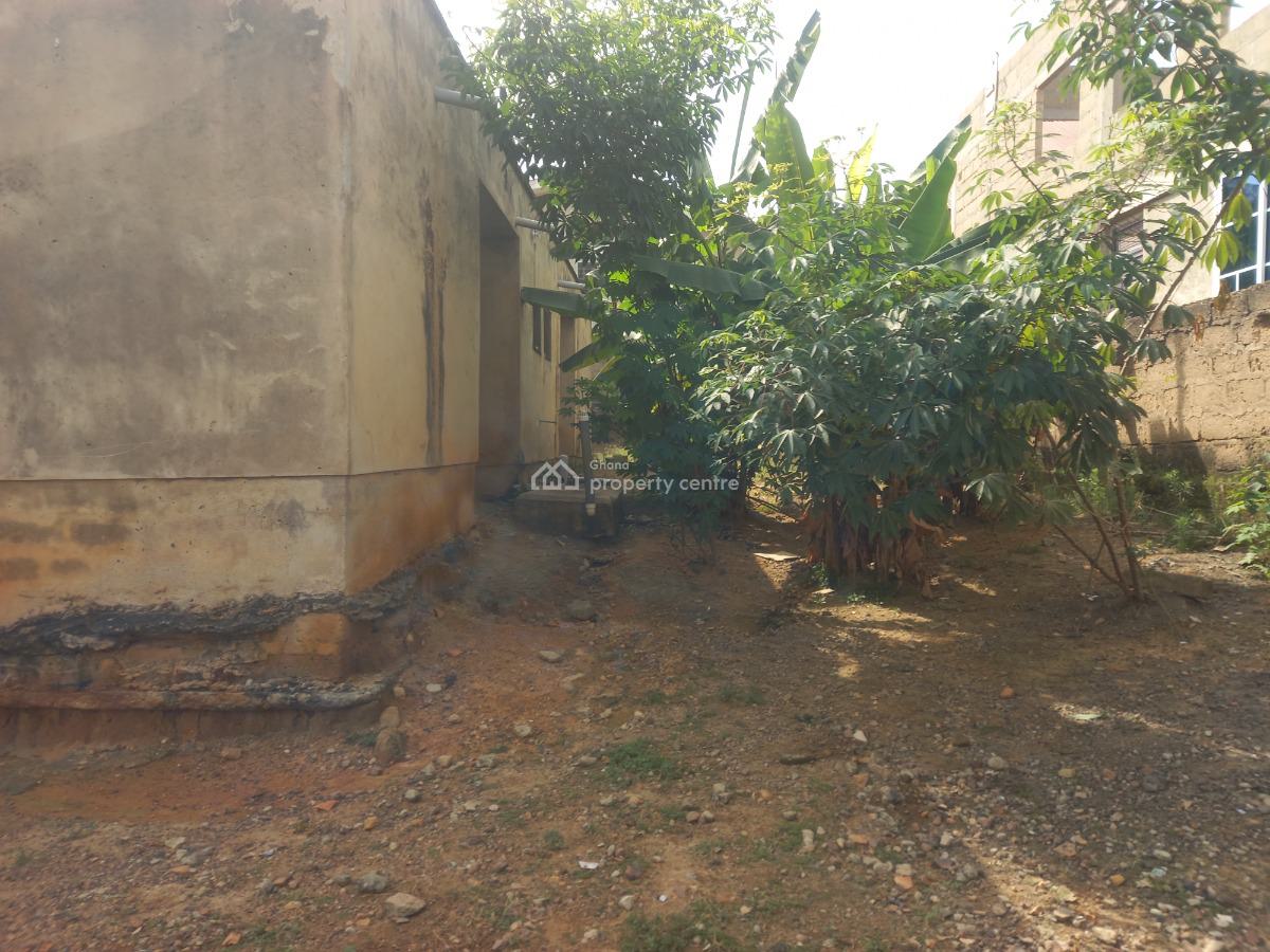 6 Bedrooms, Atimatim, Near Pankrono, Kumasi Metropolitan, Ashanti, House for Sale