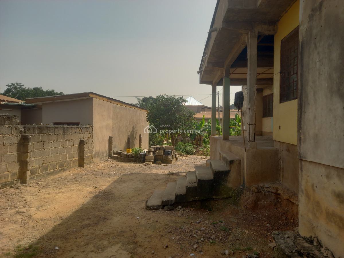 6 Bedrooms, Atimatim, Near Pankrono, Kumasi Metropolitan, Ashanti, House for Sale