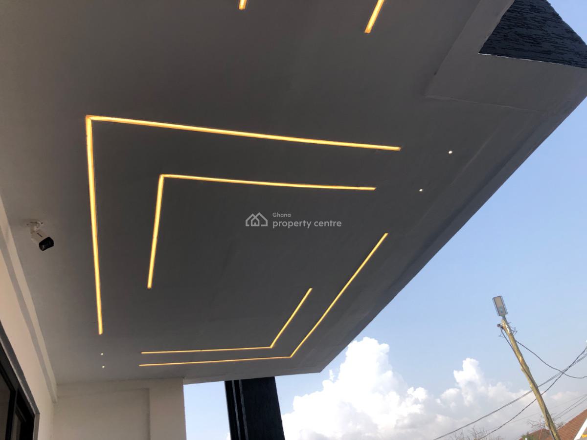 Modern 4 Bedroom with Neat Finishing in a Good Location., East Legon Road, Adenta Municipal, Accra, Detached Duplex for Sale